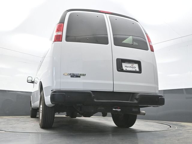 Used 2024 White Chevrolet LS image 37