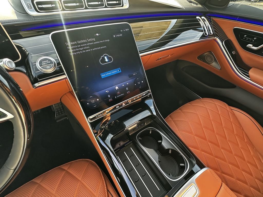 New 2026 MANUFAKTUR Moonlight White Metallic Mercedes-Benz S 580 image 69