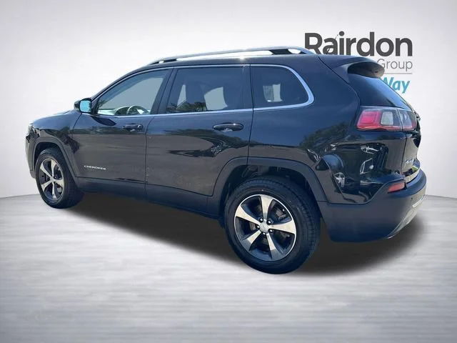 Used 2019 Diamond Black Crystal Pearlcoat Jeep Limited image 5
