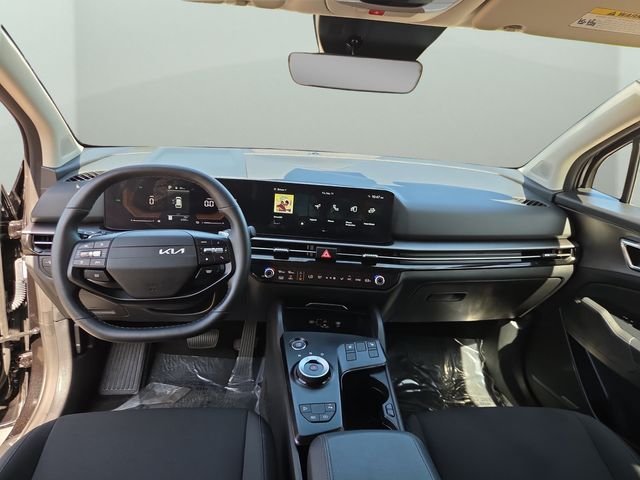 Used 2026 Fusion Black Kia S image 2