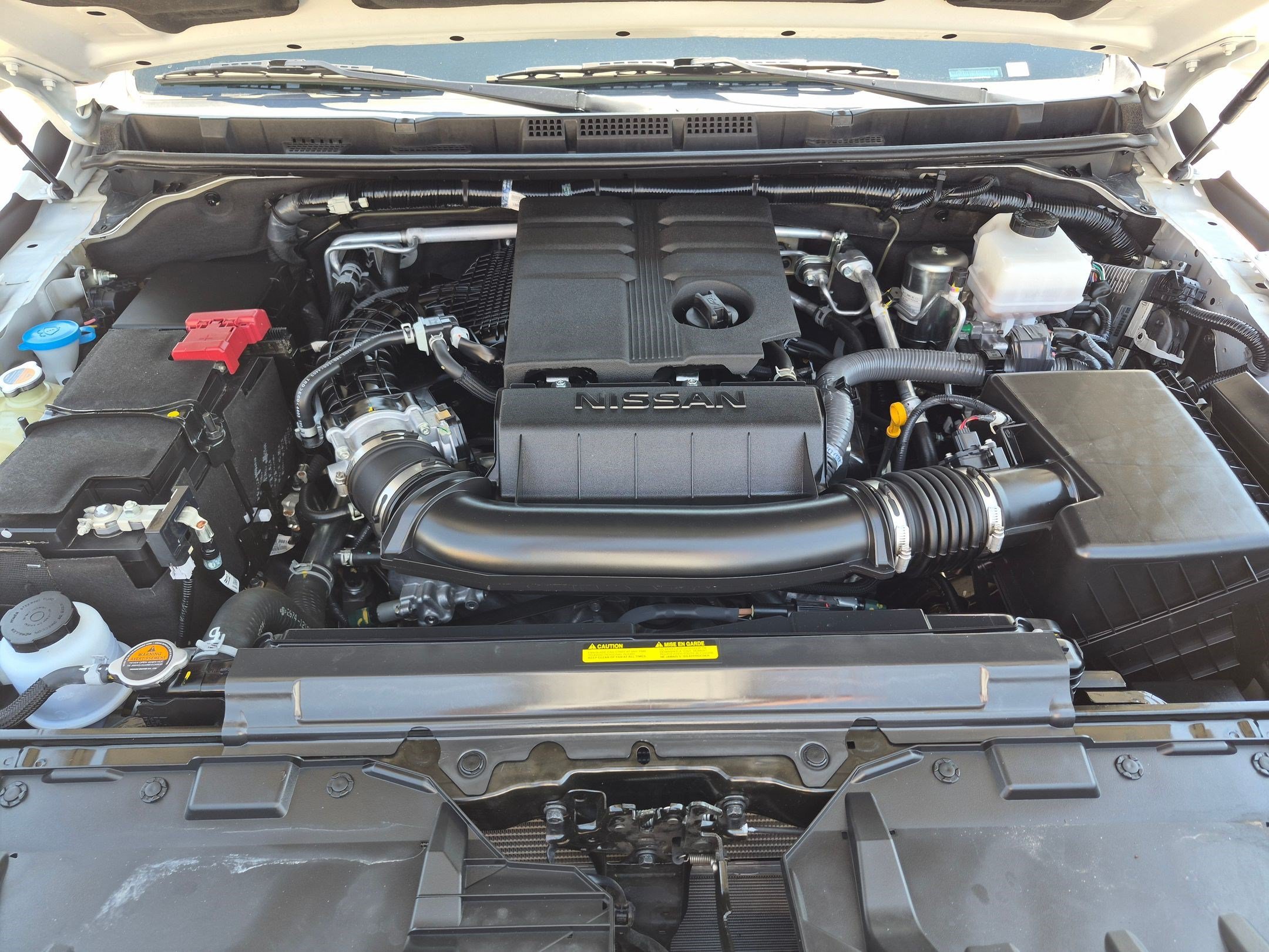 Used 2025 Glacier White Nissan PRO-4X image 31