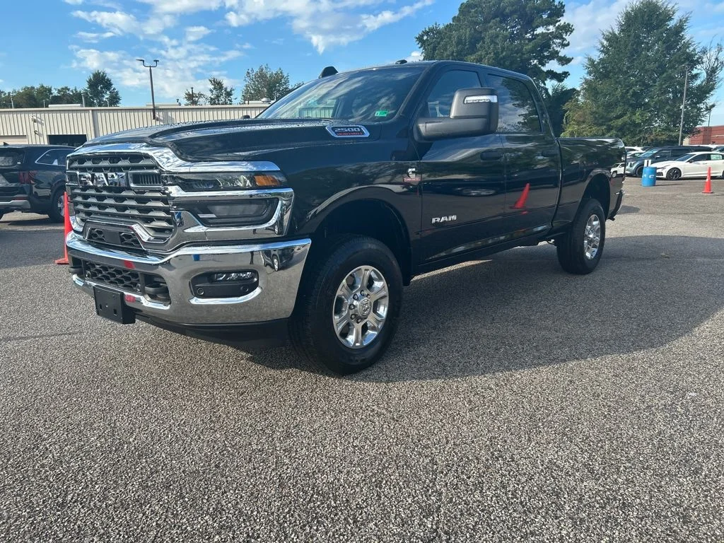 New 2026 Diamond Black Crystal Pearl-Coat Exterior Paint RAM Big Horn image 2