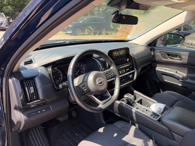 Used 2025 Blue Nissan SV image 26