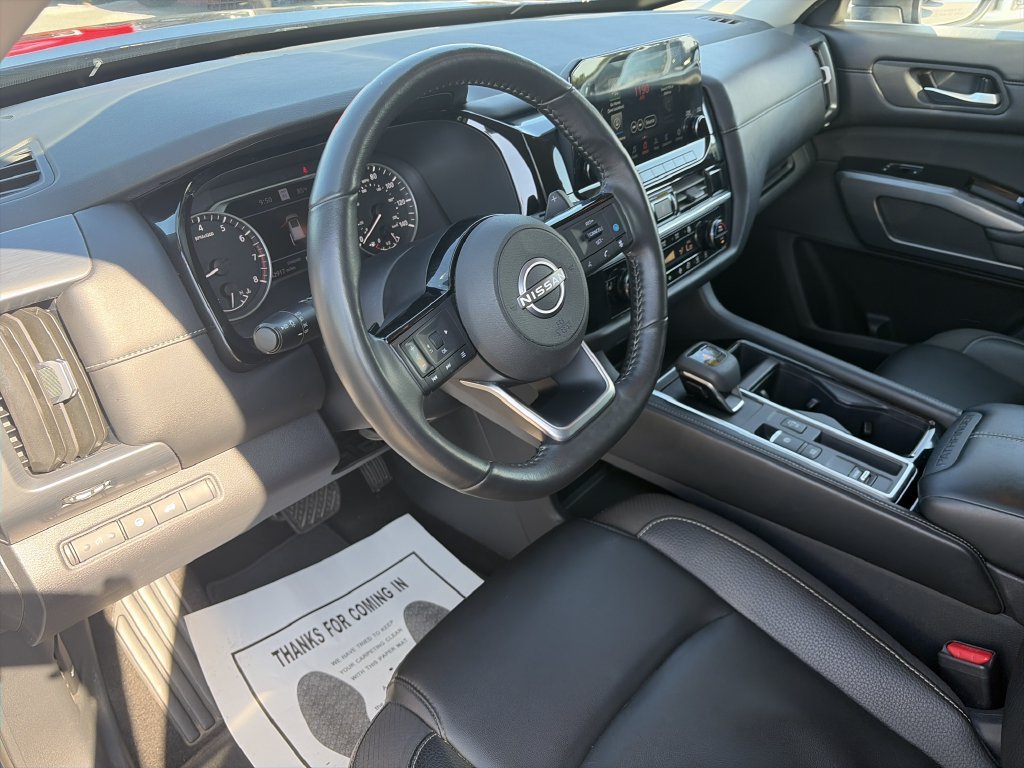 Used 2025 Blue Nissan SL image 11