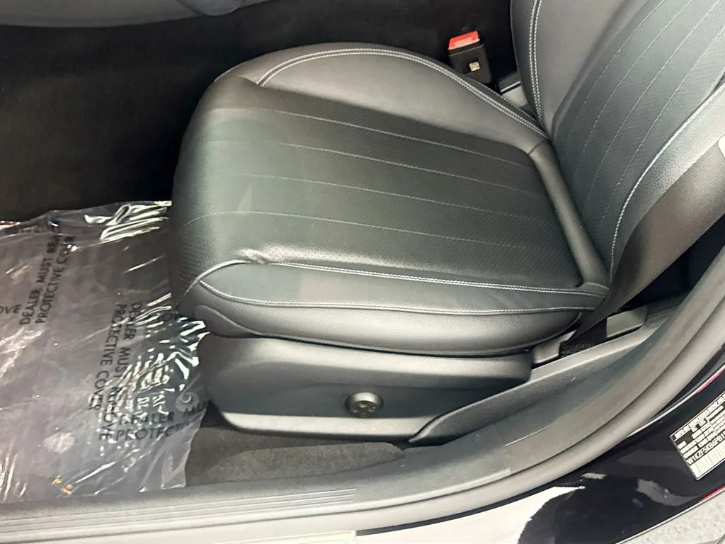 Used 2023 Black Mercedes-Benz E 450 image 19