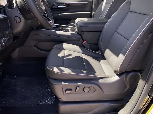 2026 Chevrolet Suburban Premier - Photo 32