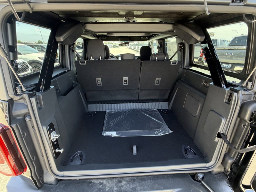 New 2026 Shadow Black Ford Big Bend® image 18