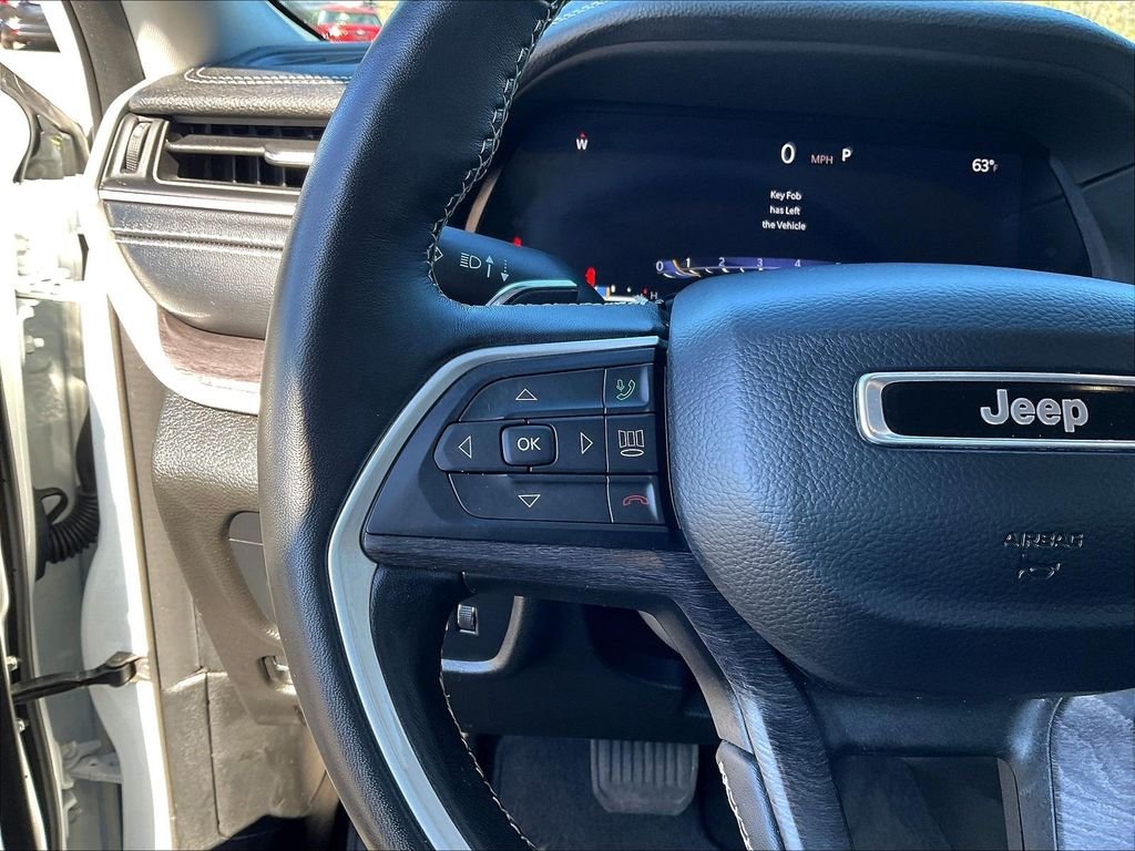 Used 2022 White Jeep Limited image 24