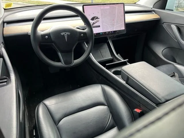Used 2020 White Tesla Long Range image 27