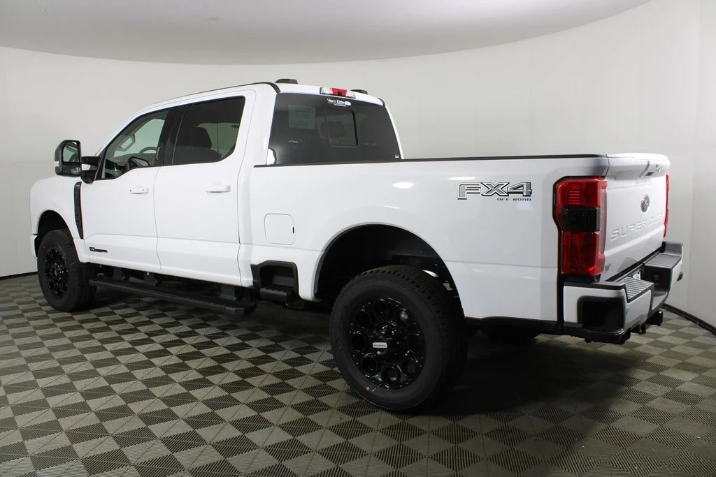 New 2026 Oxford White Ford Lariat image 4