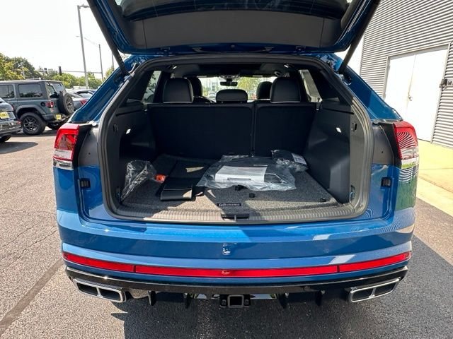 New 2026 Mountain  Lake Blue Metallic Volkswagen 2.0T SEL Premium R-Line image 14
