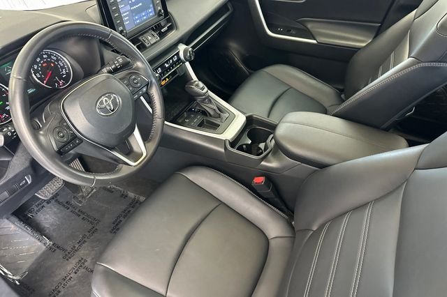 Certified Used 2019 White Toyota XLE Premium image 12