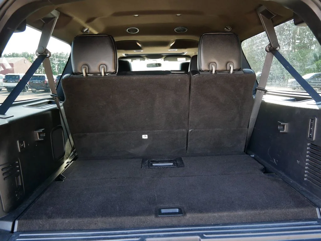 Used 2017 Black Ford XLT image 10
