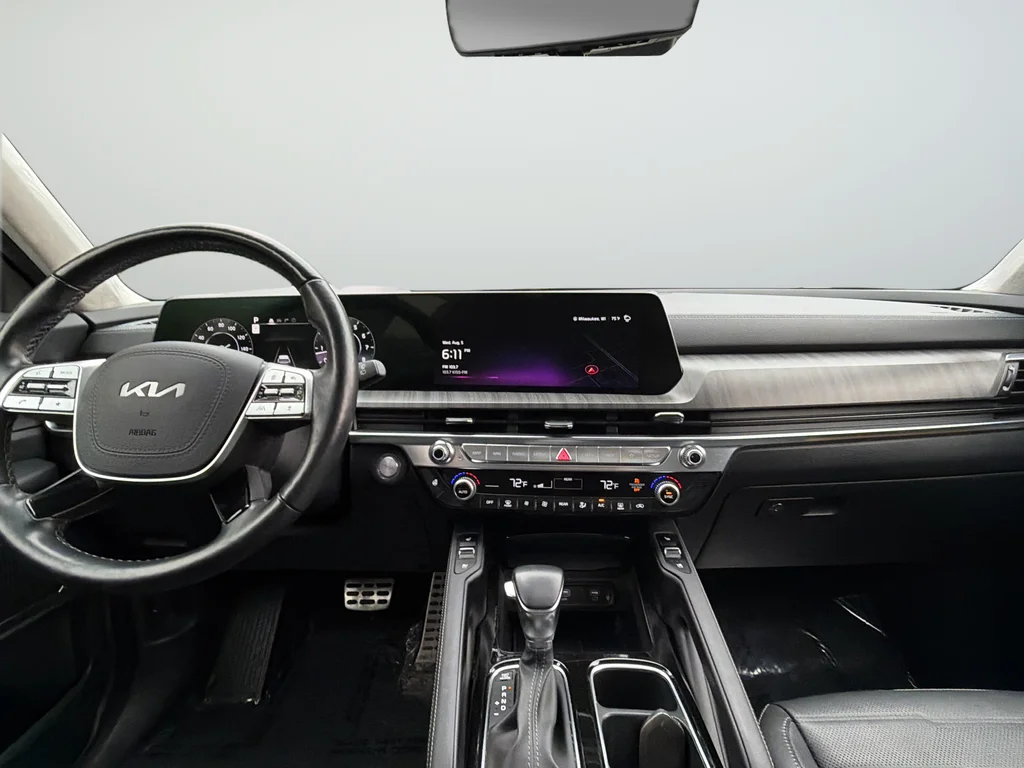 Used 2024 Silver Kia SX-Prestige image 12