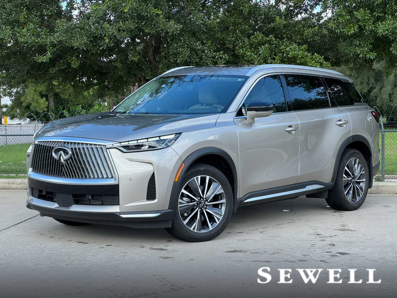 2026 INFINITI QX60 LUXE's photo