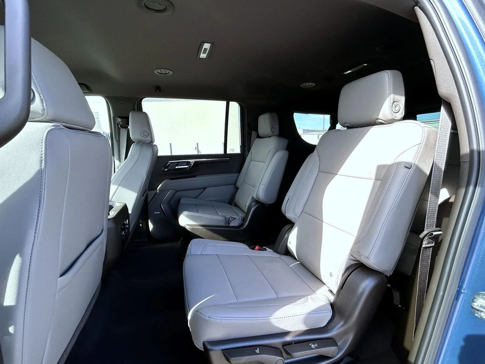 New 2026 Lakeshore Blue Metallic Chevrolet LT image 20