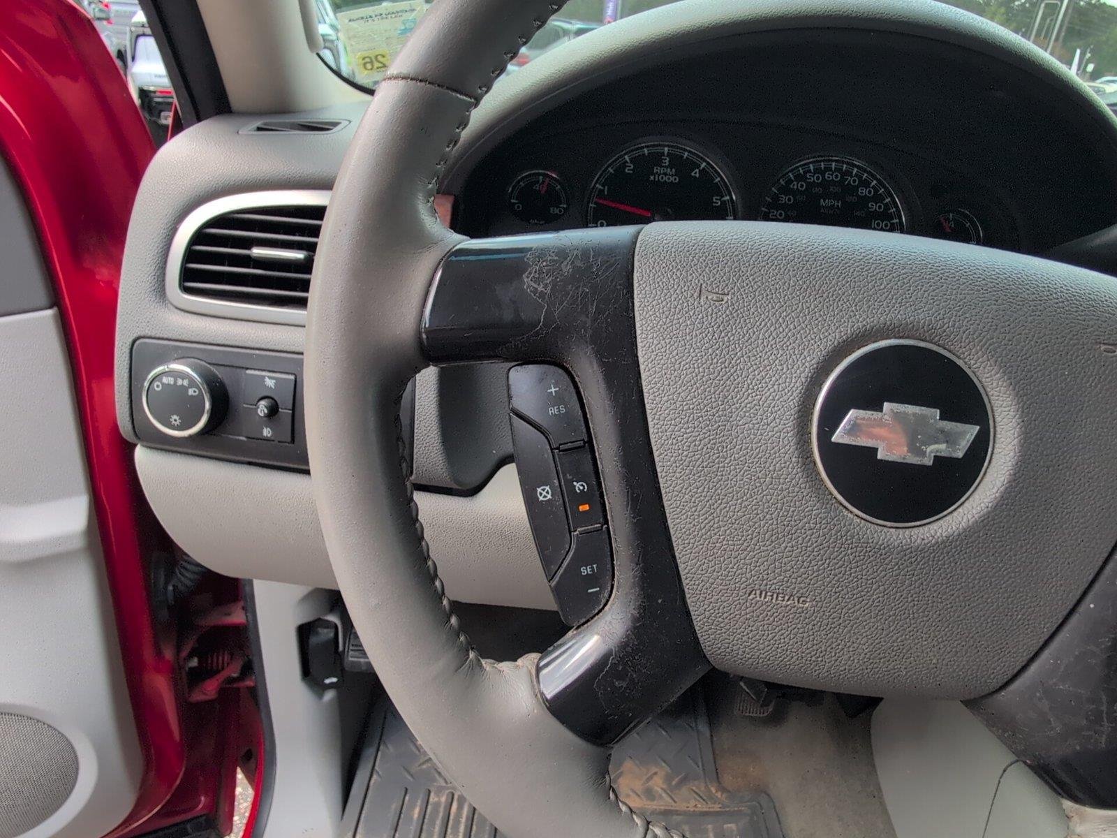 Used 2008 VICTORY RED Chevrolet LTZ image 26
