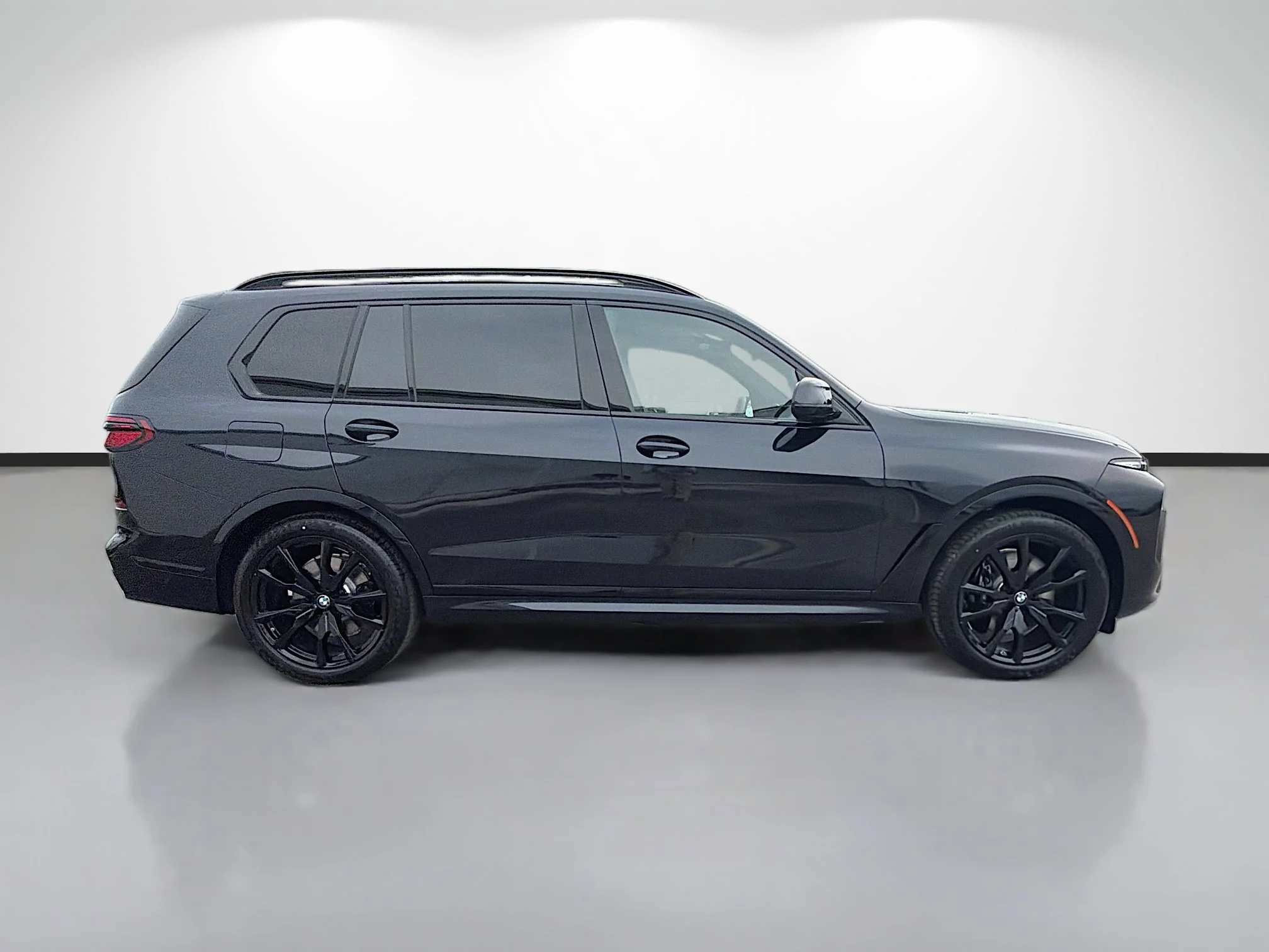 New 2027 Carbon Black Metallic BMW xDrive40i image 2