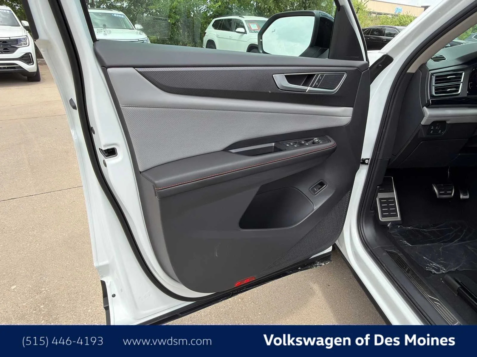 New 2026 Opal White Pearl Volkswagen 2.0T Peak Edition image 23