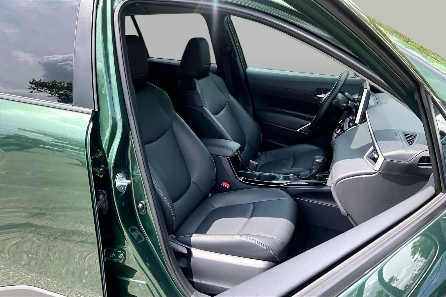 Used 2025 Cypress Toyota XLE image 8