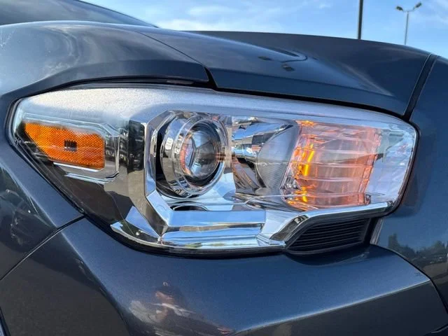 Used 2021 Magnetic Gray Metallic Toyota SR5 image 9