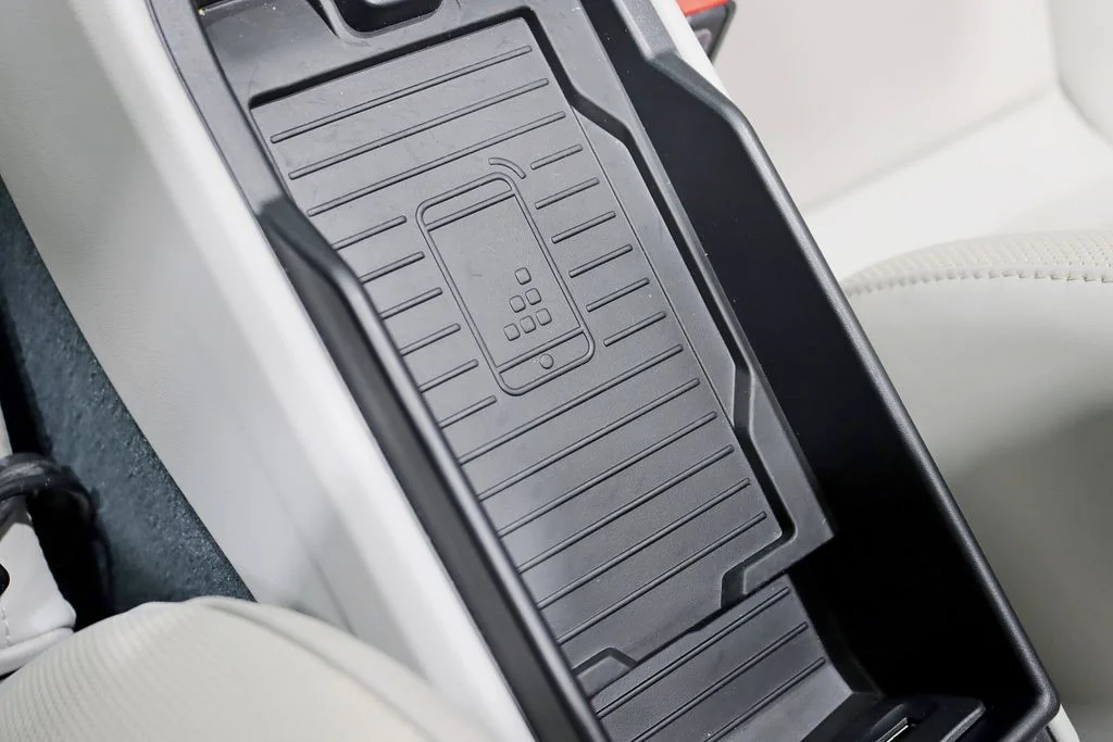 Used 2018 White Porsche Carrera 4 image 26