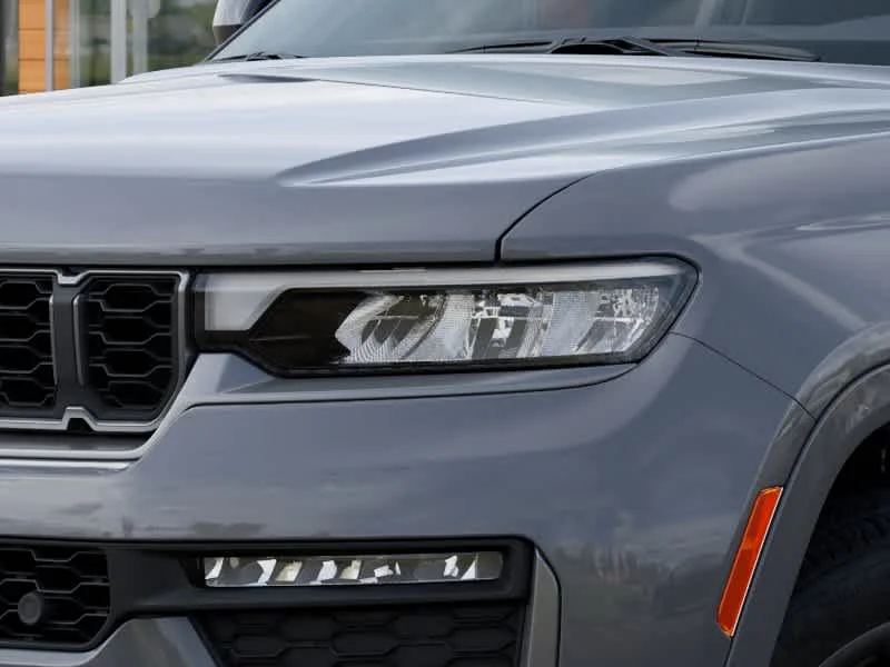 New 2027 Sting-Gray Clearcoat Jeep Limited Reserve image 10