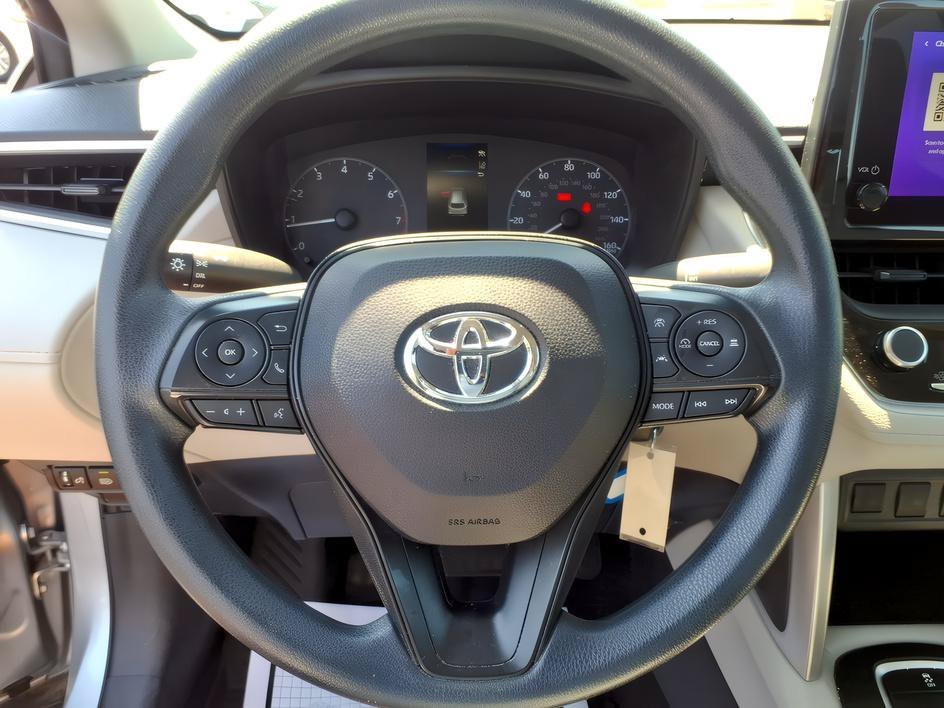 Used 2023 Sonic Silver Toyota L image 27