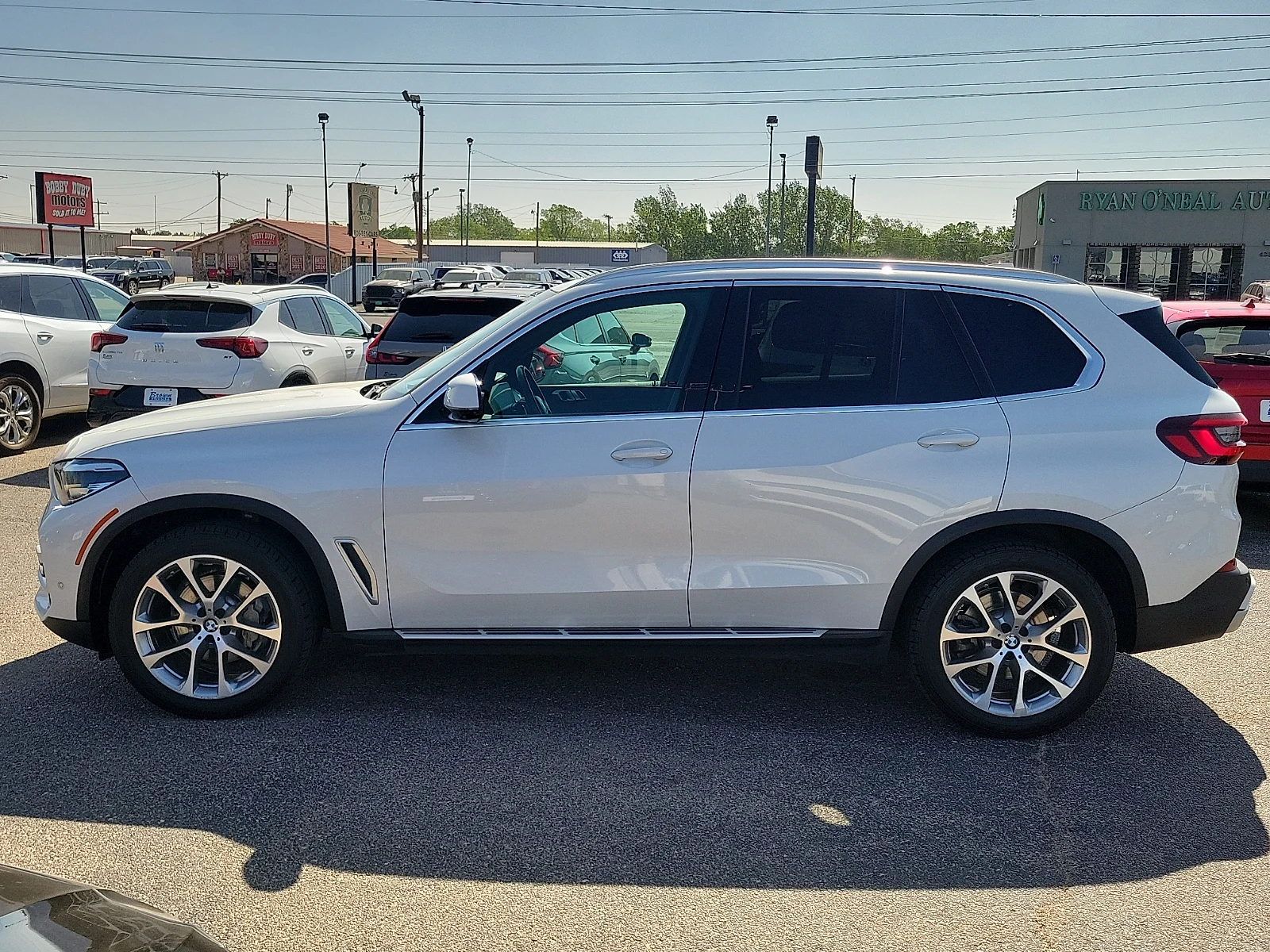 Used 2023 White Metallic BMW xDrive40i image 6