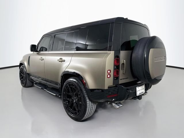 Certified Used 2025 Gray Land Rover X-Dynamic SE image 7