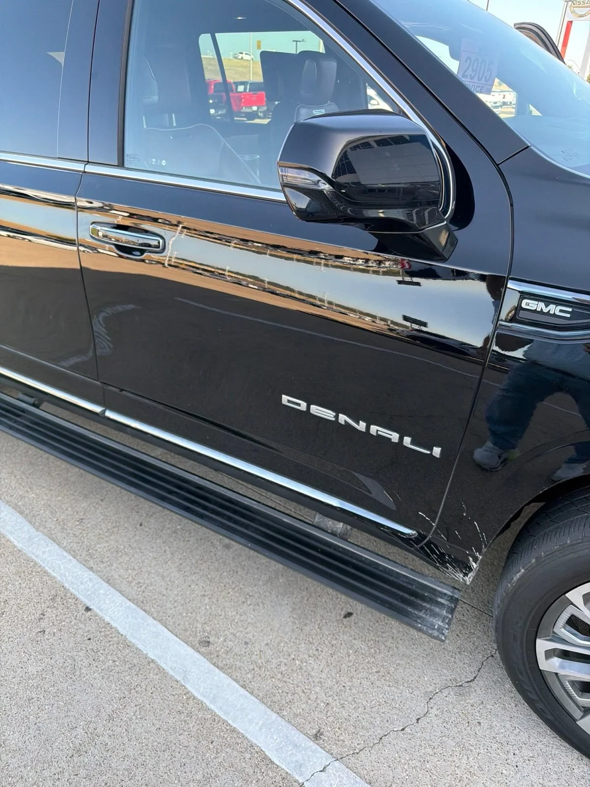 Used 2023 ONYX BLACK GMC Denali Ultimate image 21