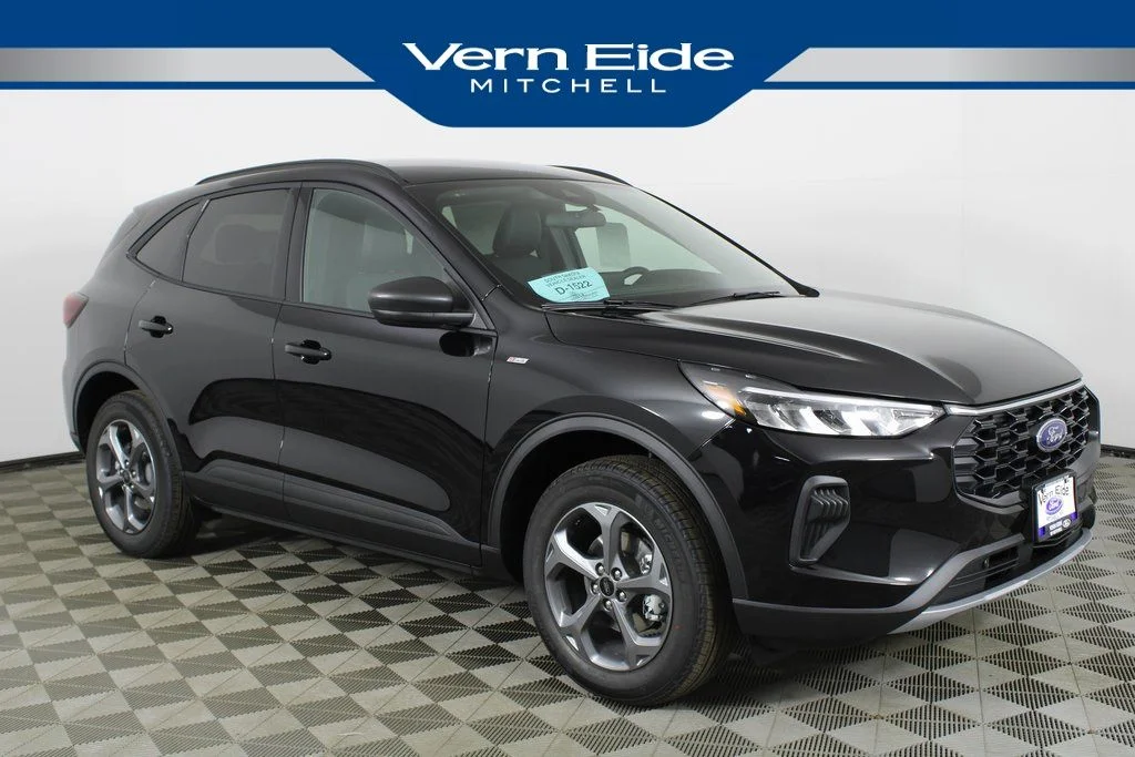 2026 Ford Escape ST-Line AWD's photo