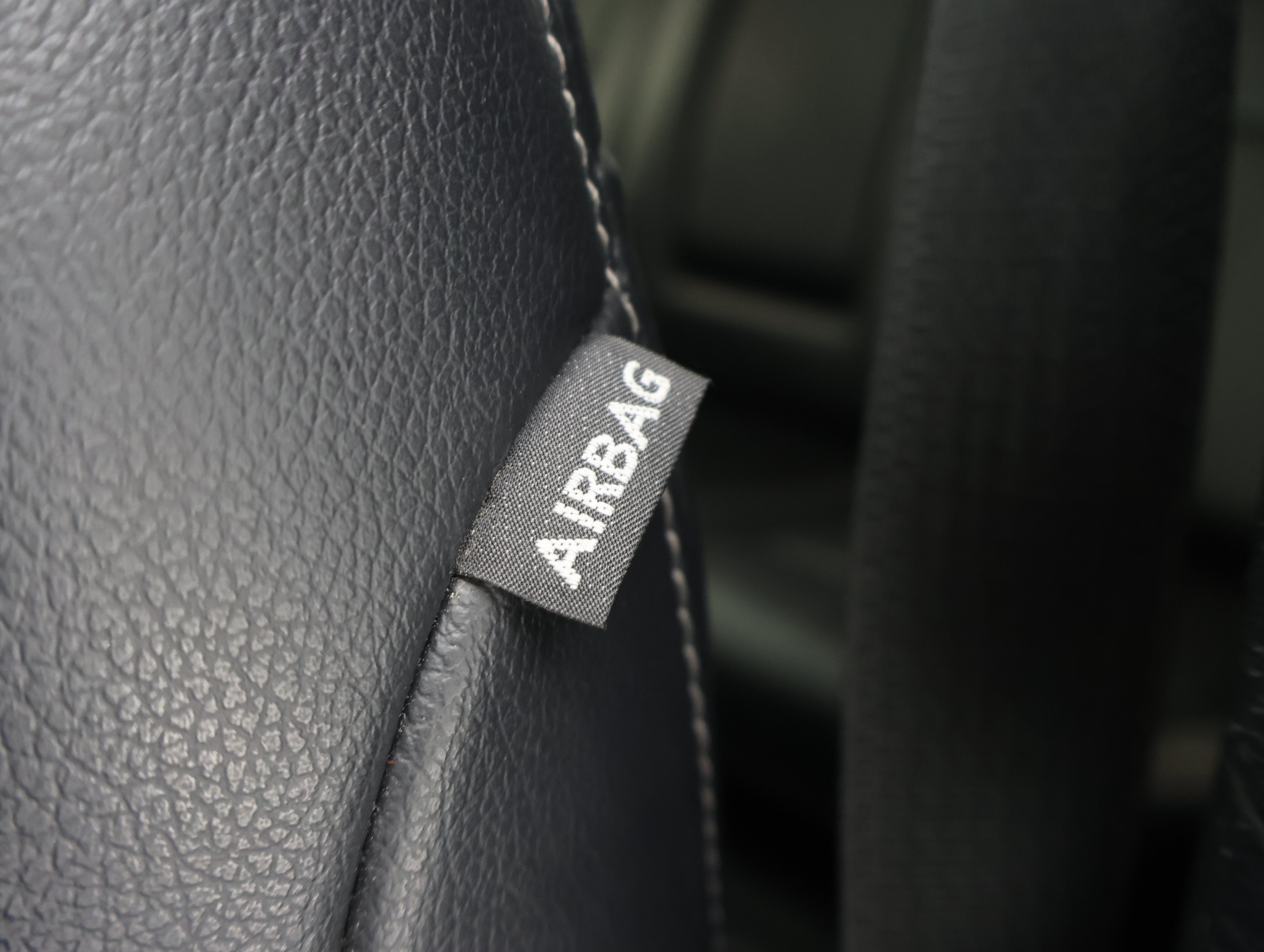 Used 2022 Agate Black Metallic Ford 4x4 Crew Cab Lariat w/Fx4: CREW-SHORT-LARIAT ULTIMATE-BLACK-FX4-6.7L DIESEL-NAV-PANO image 44