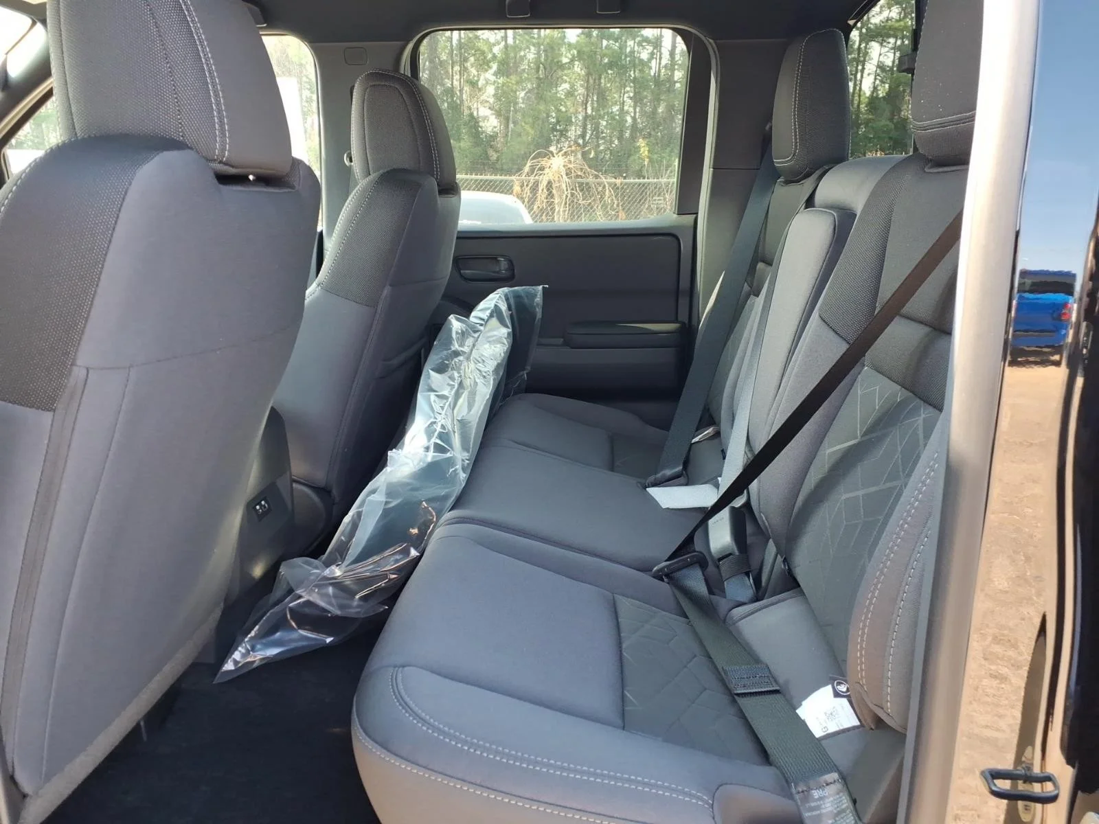 2026 Nissan Frontier Crew Cab SV - 9