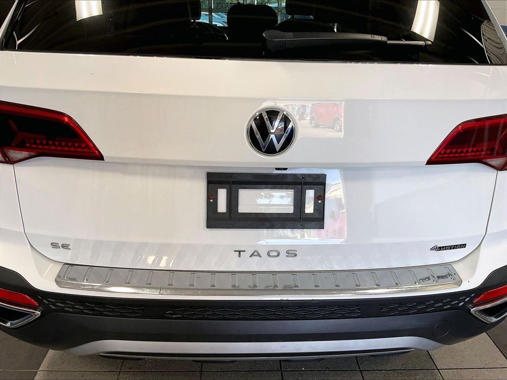 Used 2023 White Volkswagen 1.5T SE image 29