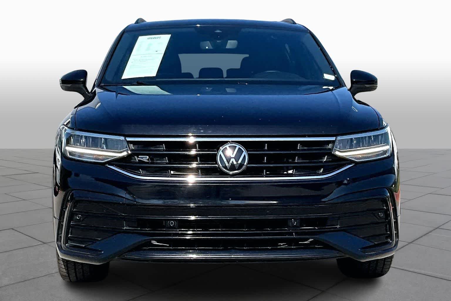 Used 2024 Deep Black Pearl Volkswagen SE R-Line Black image 4