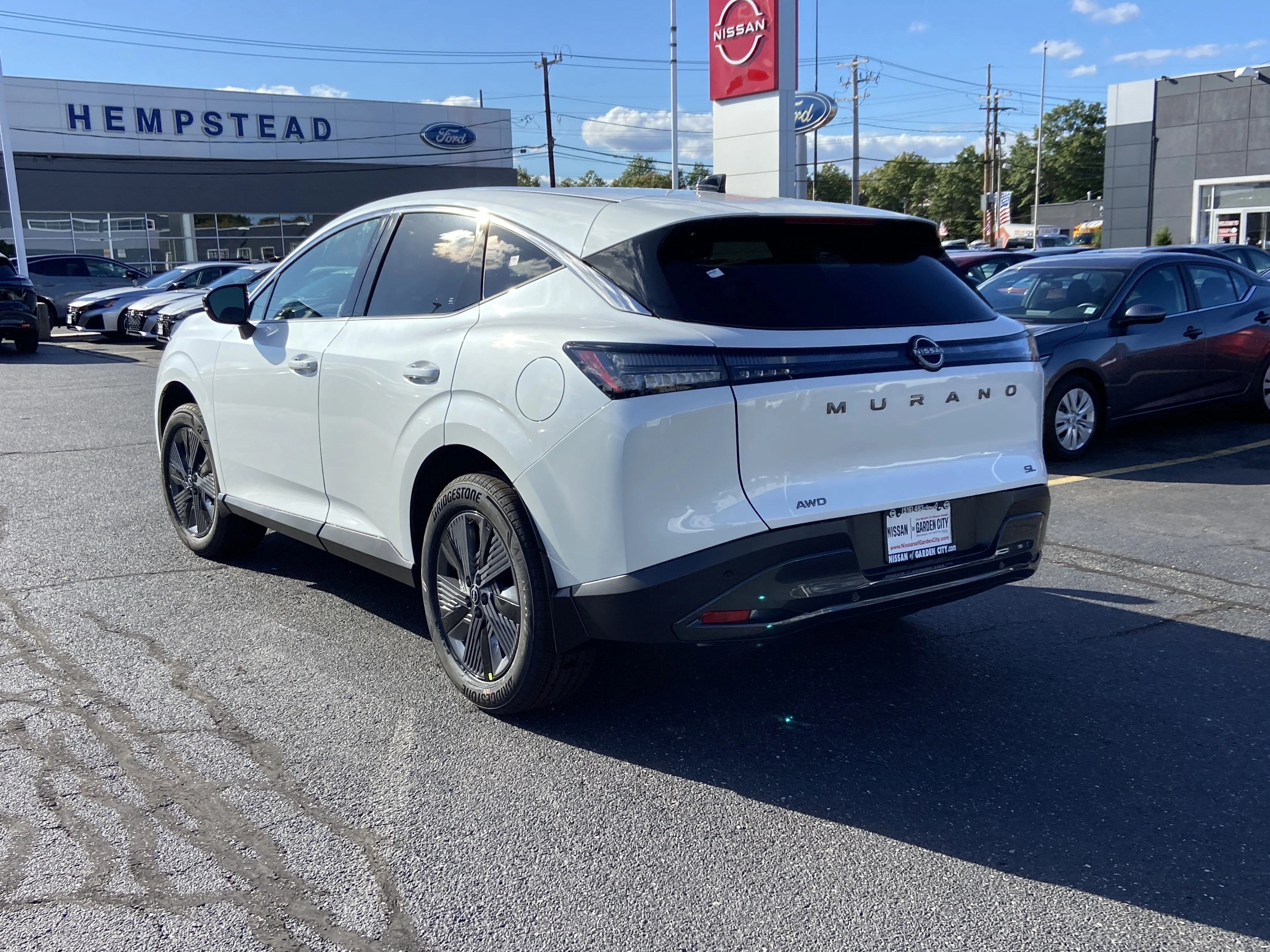 New 2026 Everest White Pearl TriCoat Nissan SL image 6