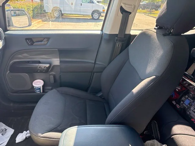Used 2024  Ford XL image 7