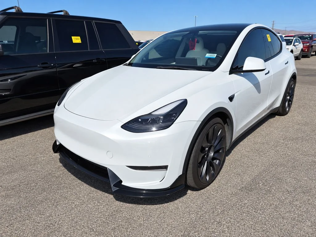 Used 2022 White Tesla Performance image 1