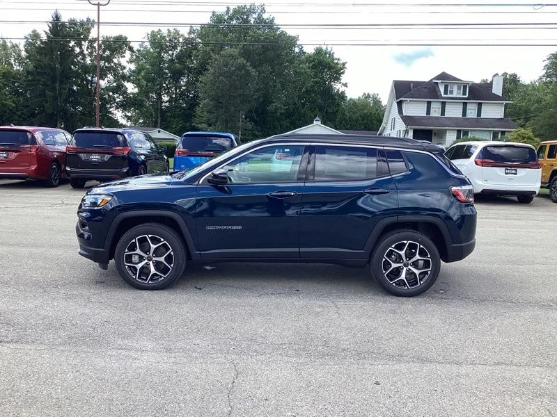 New 2026 Fathom Blue Pearl Coat Jeep Limited image 4