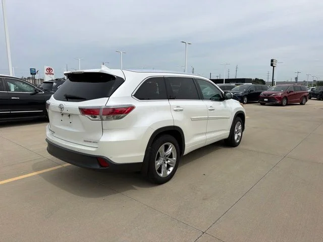 Used 2016 White Toyota Limited Platinum V6 image 7