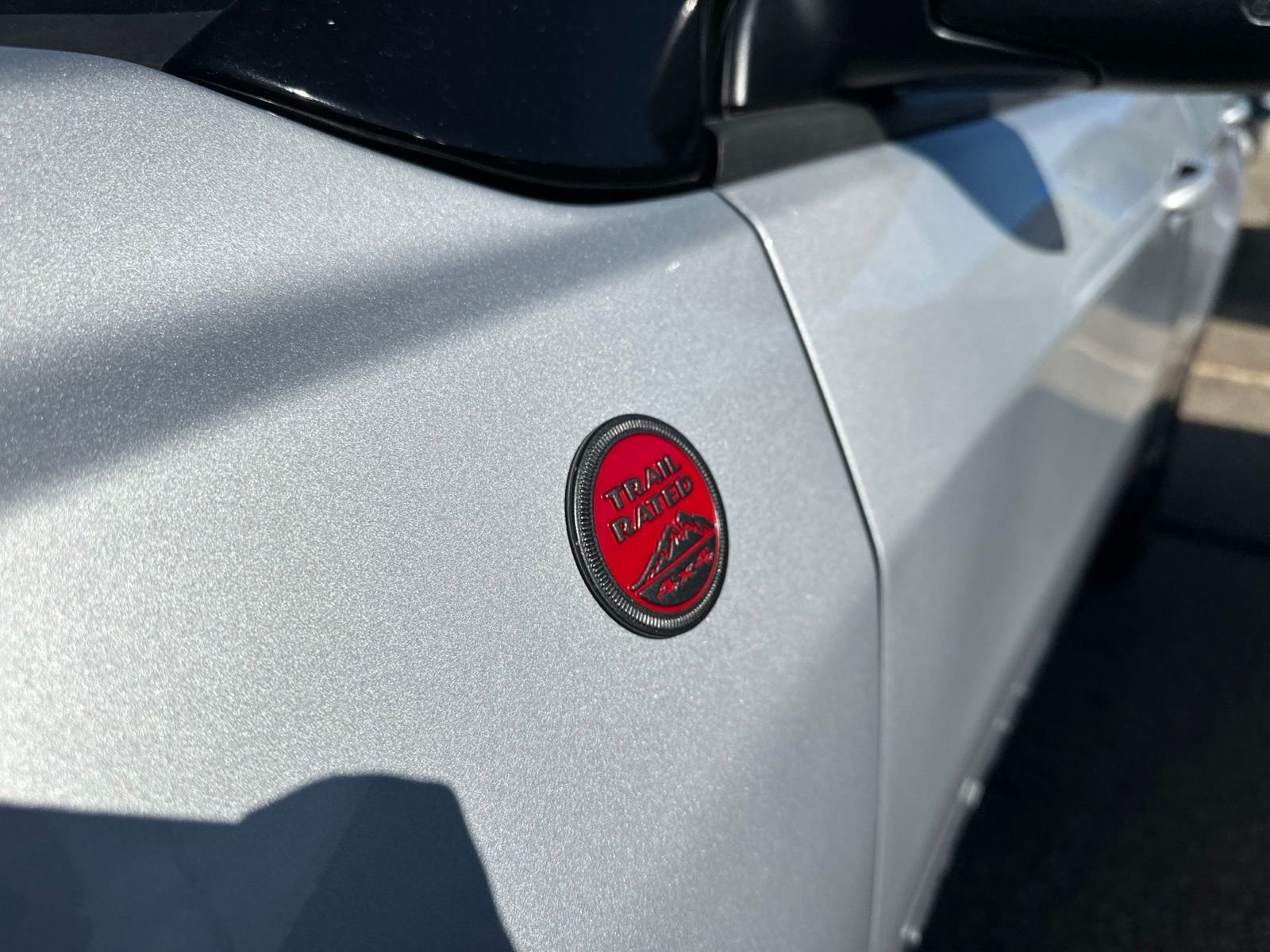 Used 2024 Silver Jeep Trailhawk image 9