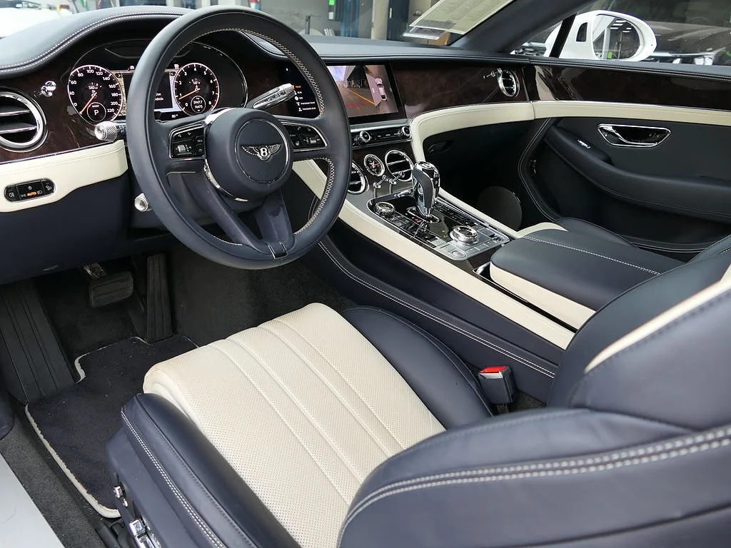 Used 2023 WHITE Bentley GT V8 image 8