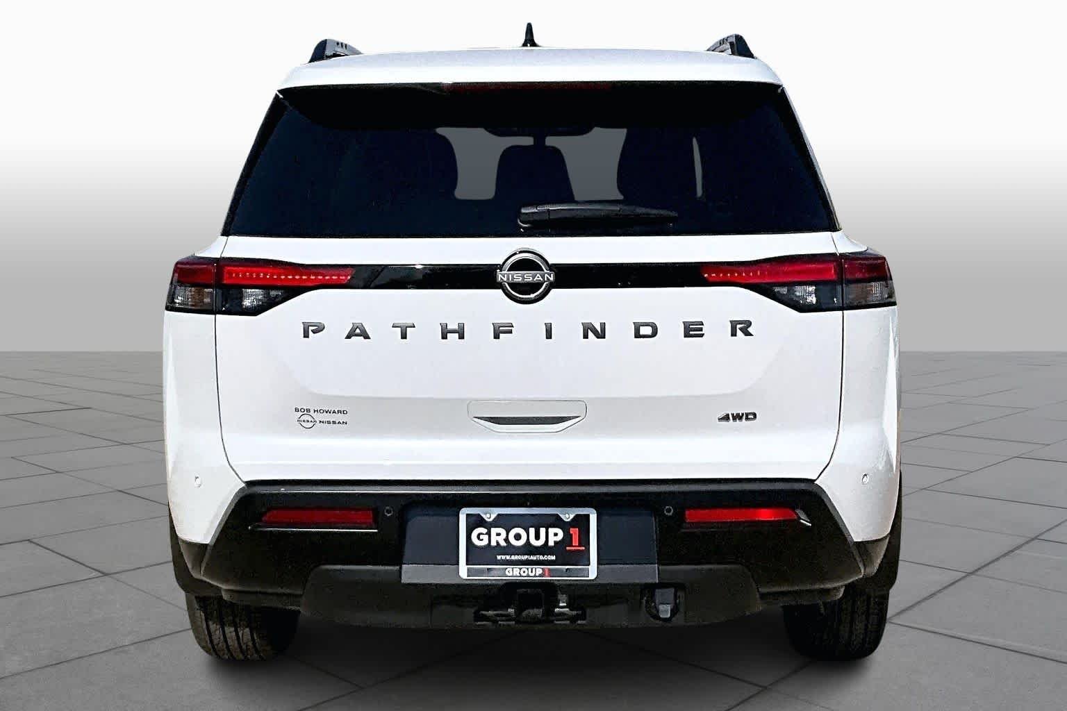 View vehicle photo 4