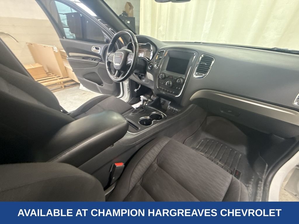 Used 2018 White Dodge SXT image 38