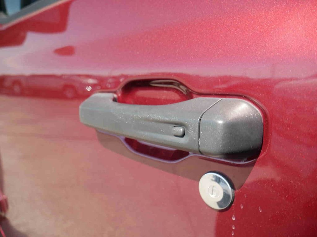 Used 2021 Red Jeep Rubicon image 11