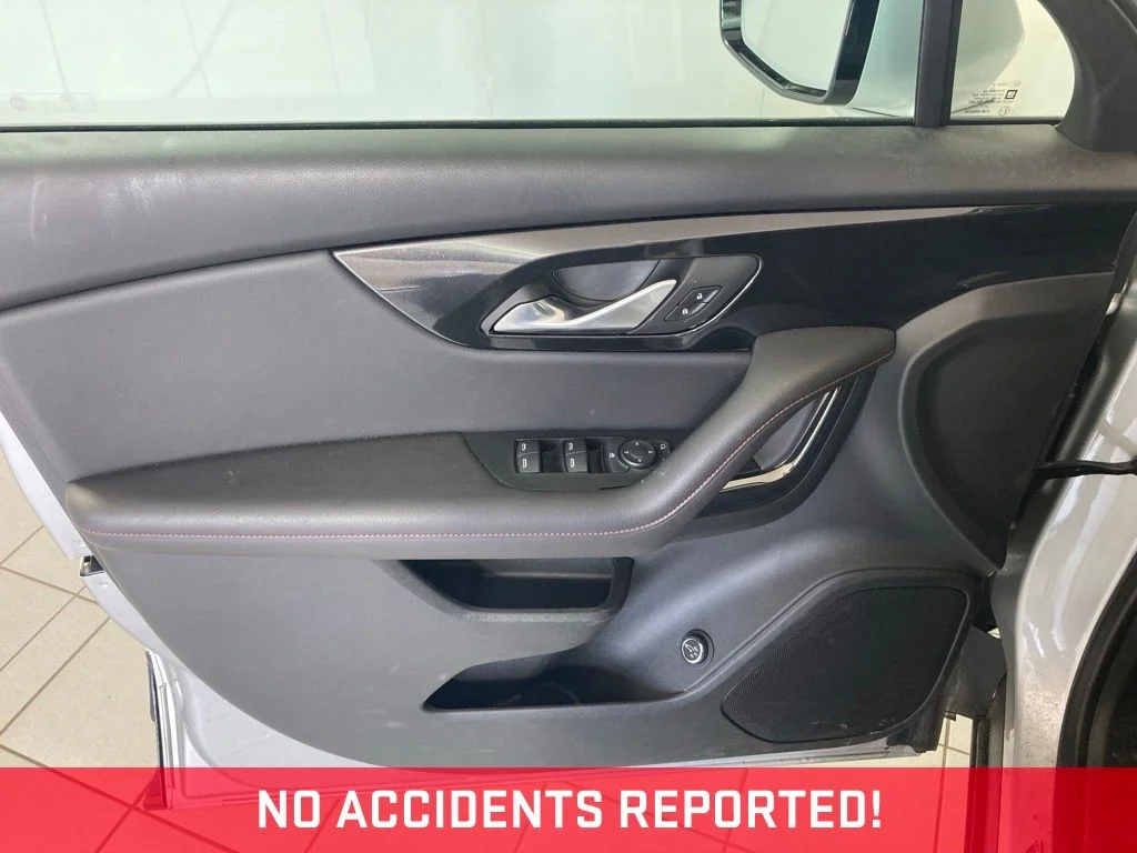 Used 2022 Silver Chevrolet RS image 6