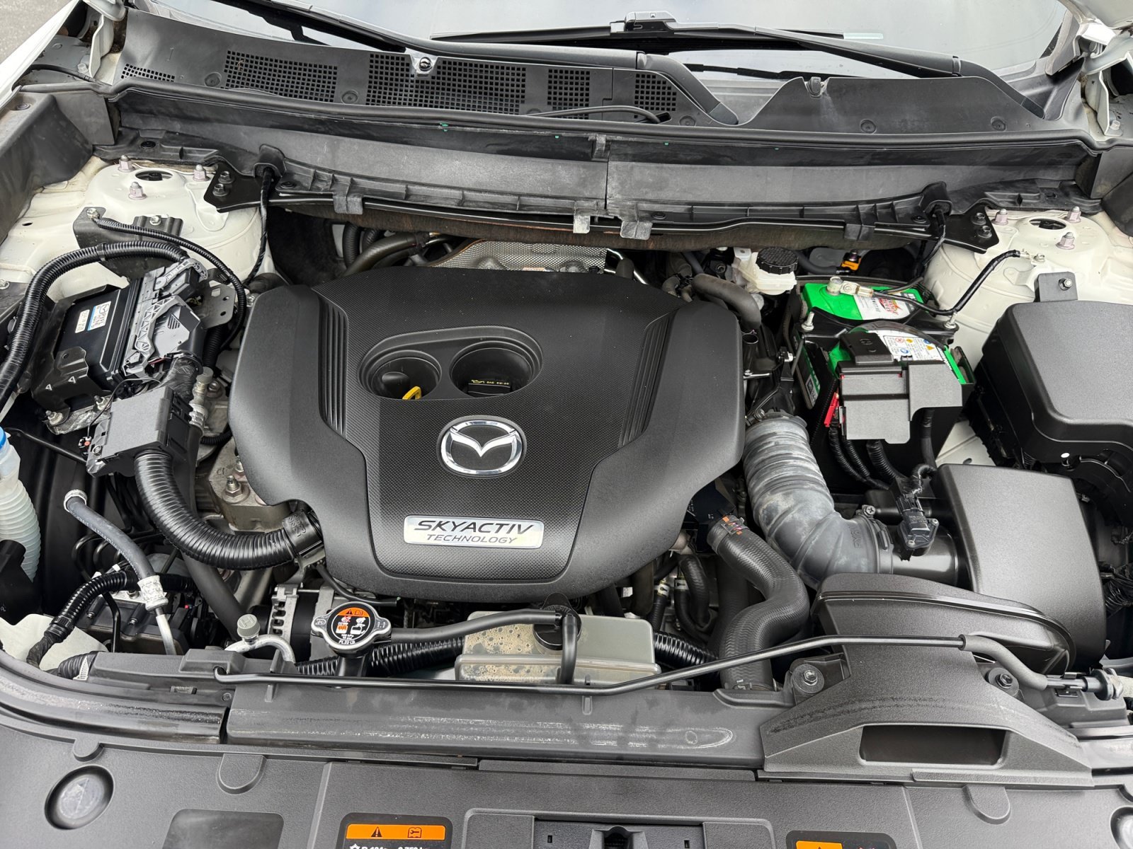 Used 2019 Snowflake White Pearl Mica Mazda Grand Touring image 21