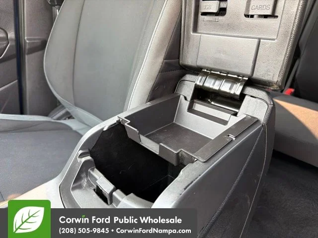 Used 2016 Blue Ford  image 24