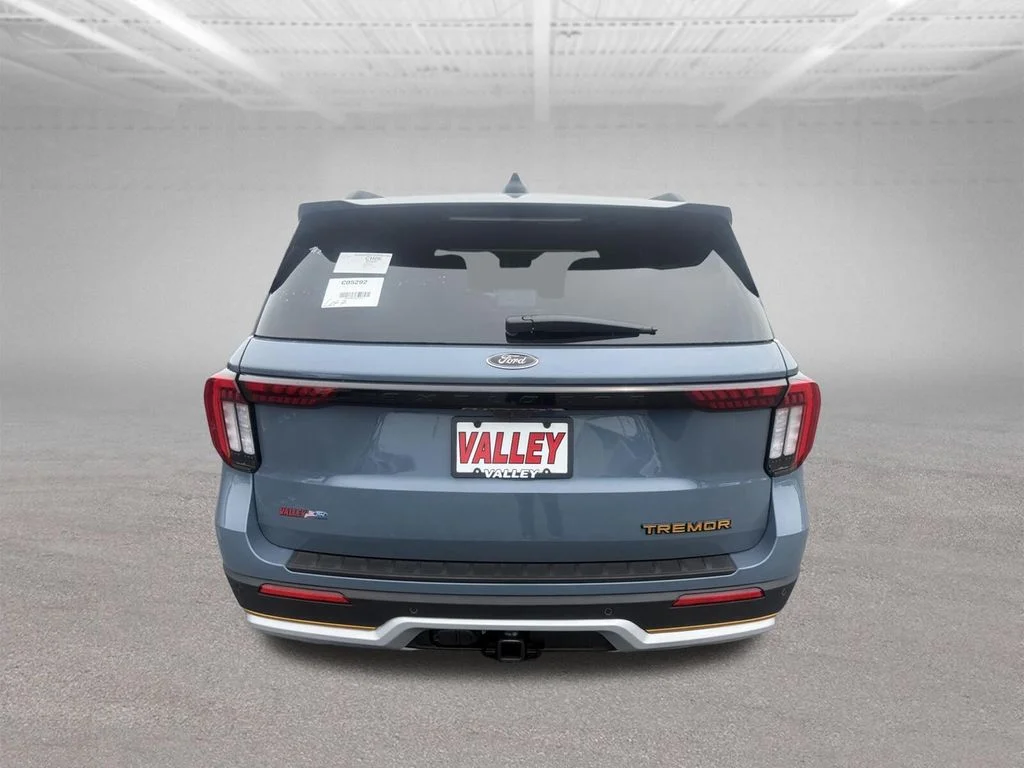 New 2026 Vapor Blue Metallic Ford Tremor® image 5